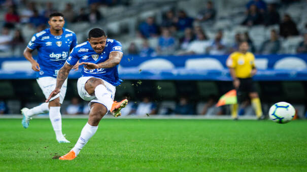 Nhận định Cruzeiro vs Paranaense 5h00 ngày 27/6 (VĐQG Brazil 2024). Hãy đến FB88 cá cược bóng đá .